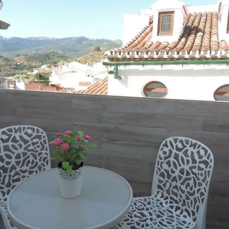 Casa Las Tres Conchas Yunquera エクステリア 写真