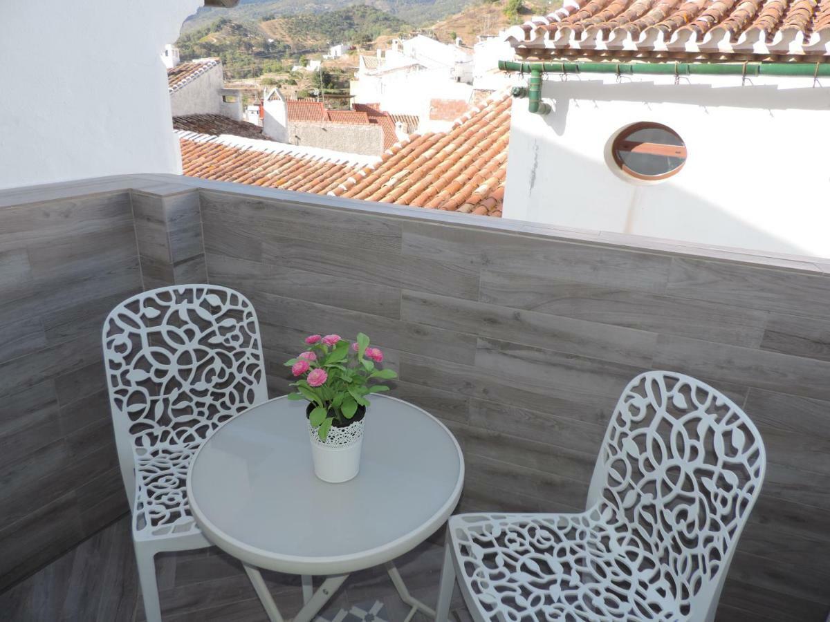Casa Las Tres Conchas Yunquera エクステリア 写真