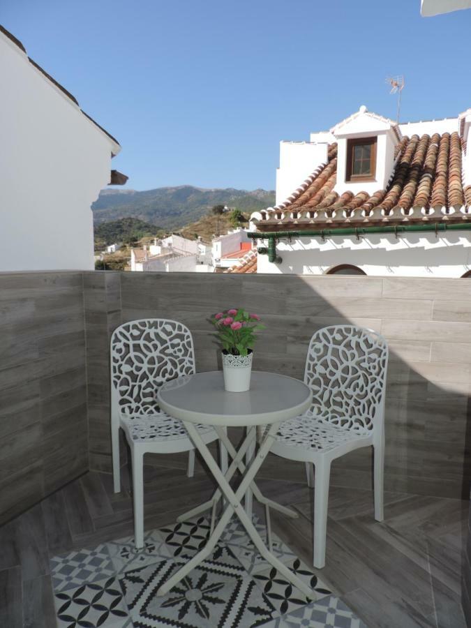 Casa Las Tres Conchas Yunquera エクステリア 写真